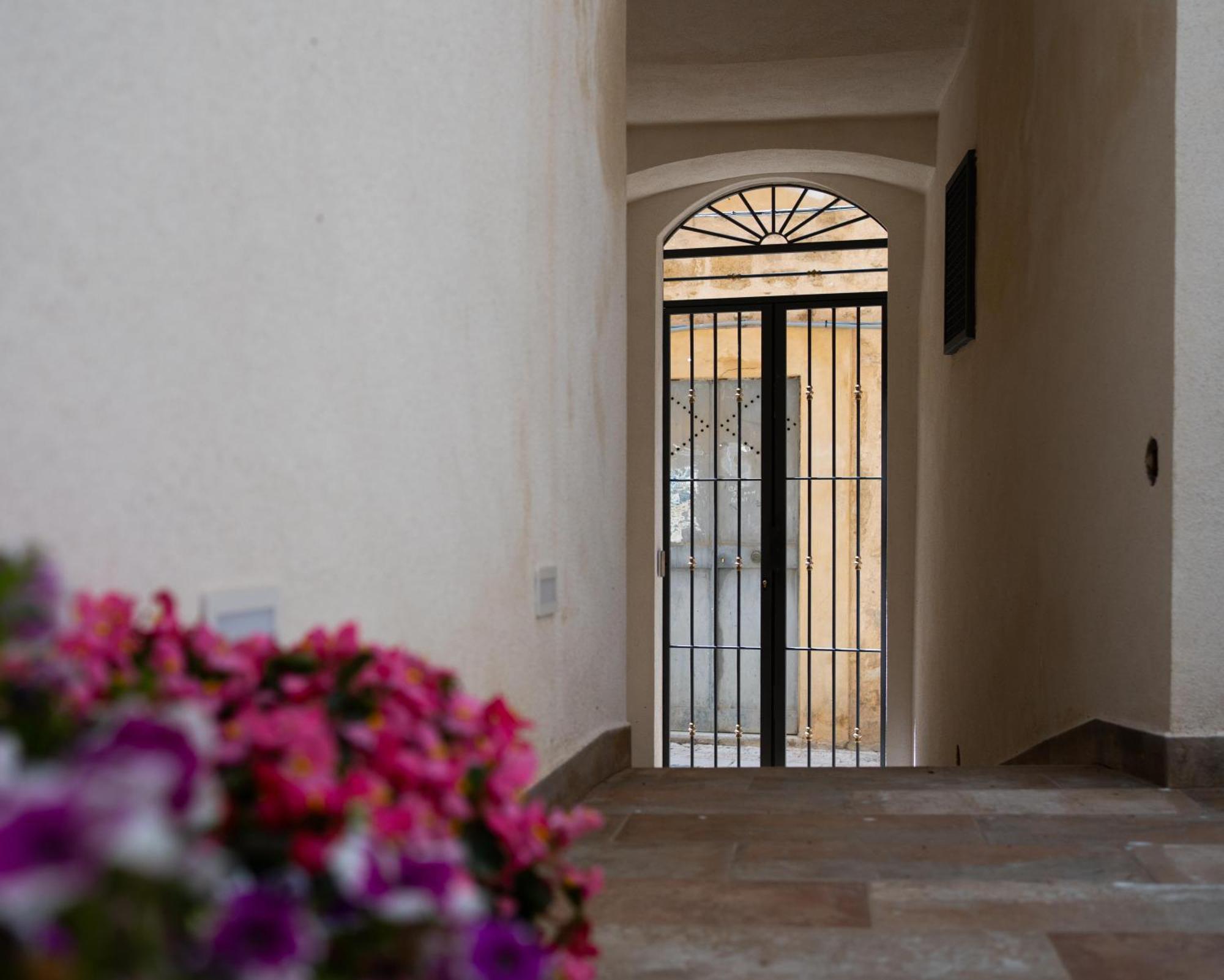 Sofi' Center Rooms Sciacca Exteriör bild